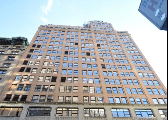 245 Fifth Avenue