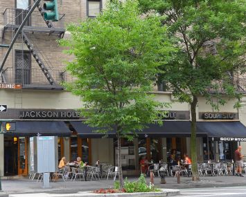517 Columbus Avenue. Photo: CoStar Group