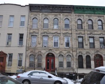 848 Hart Street