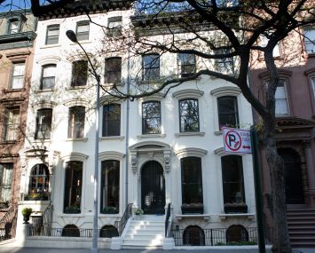 Rents on New York City's roughly 1 million rent-stabilized units have been frozen for the past two years. Photo: JB Reed