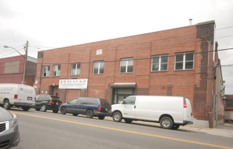 18-19 Flushing Avenue