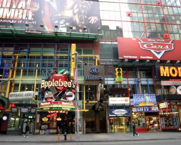 Applebee's at 234 West 42nd Street. Photo: CoStar Group