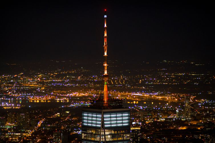 1 World Trade Center lit up for New York City's Amazon bid. Photo: New York City Economic Development Corporation