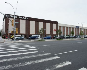 Kings Plaza Shopping Center is one of the malls where PETA will run PSAs about leaving pets in hot cars.
