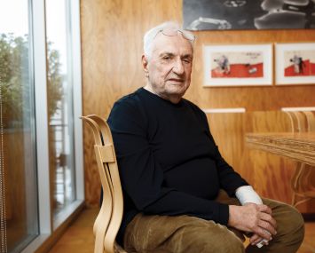 Frank Gehry.