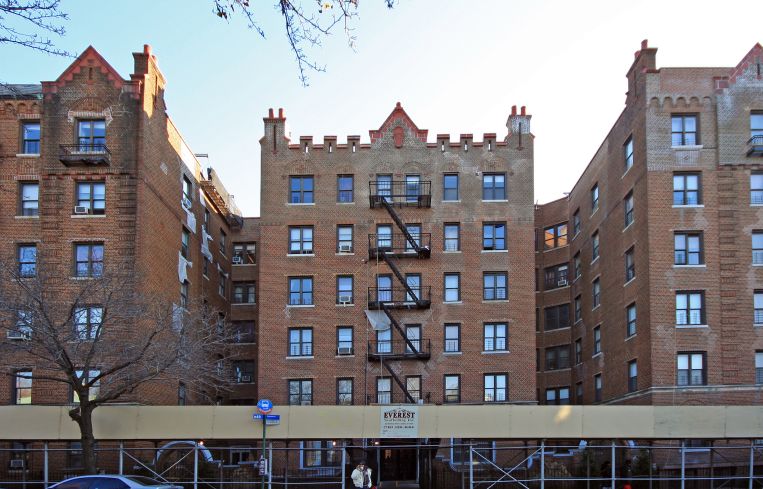 921 washington crown heights