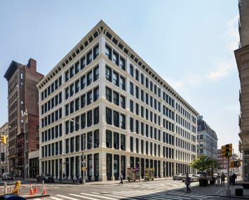 462 Broadway