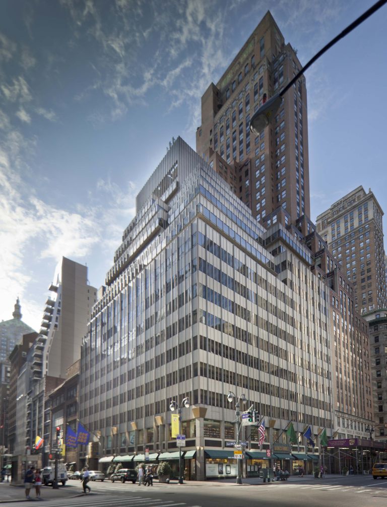 Flex Office Provider and Consulting Firm Renew Space at 555 Fifth ...
