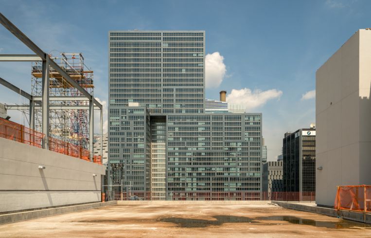 The shared tenant roof deck at 787 11th Avenue.