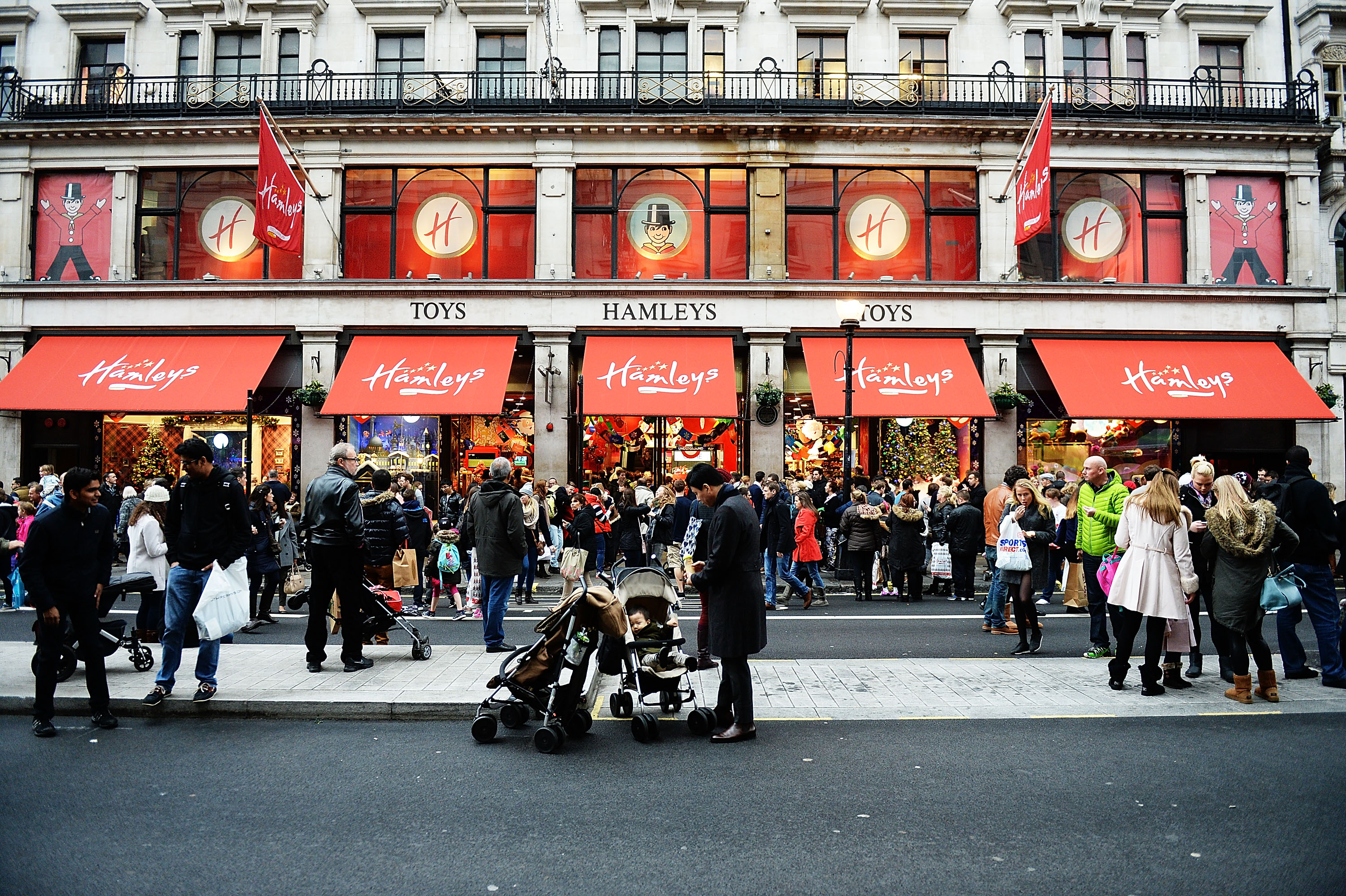 hamleys soft london bus