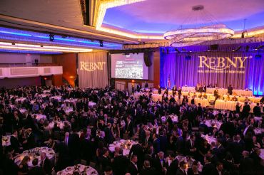 Roughly 2000 attendees pack the ballroom of the Midtown Hilton at the 2019 REBNY Banquet.