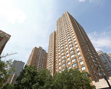 Windsor Court.