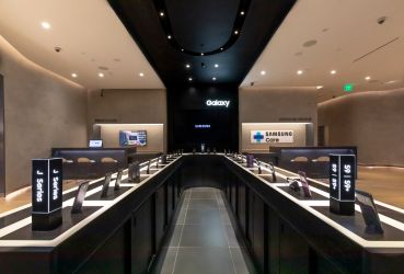 Samsung Experience Store in Glendale, Calif.