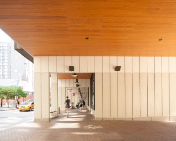 The Shops on Main on Roosevelt Island