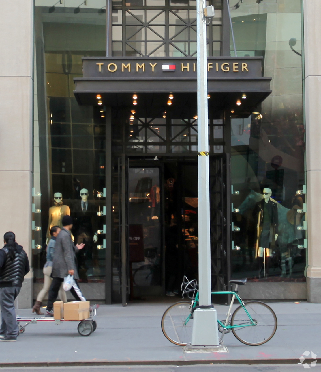 tommy 5th ave