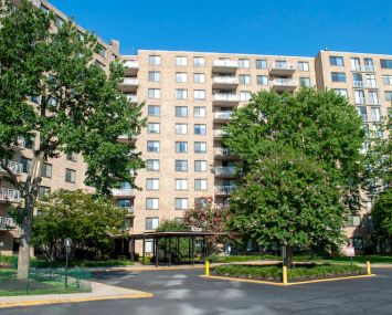 Plaza Tower Apartments