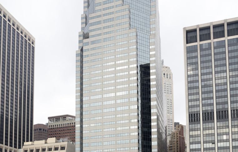 A high-rise office building in Manhattan
