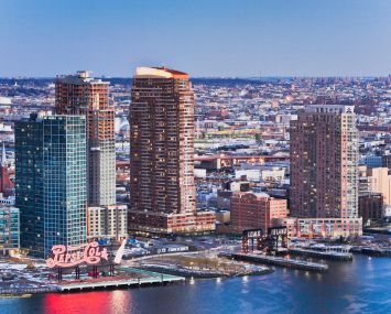 Amazon may have dumped Long Island City, but the neighborhood has still seen healthy leasing activity so far this year, per a CBRE report.