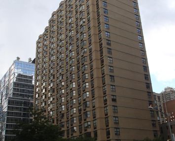 Windsor 400 at 400 East 71st Street.