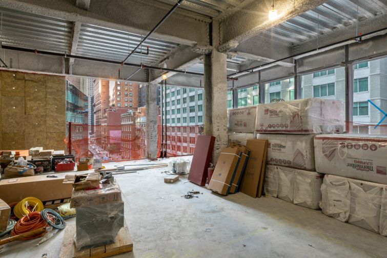 West facing windows on the lower floors of The Six at 106 West 56th Street capitalize on the setback of neighboring buildings to bring in extra daylight.