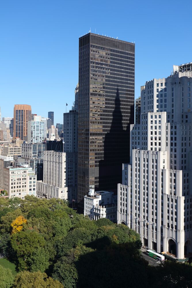 Title Insurance Agency Kensington Vanguard Signs 13KSF Lease at 41