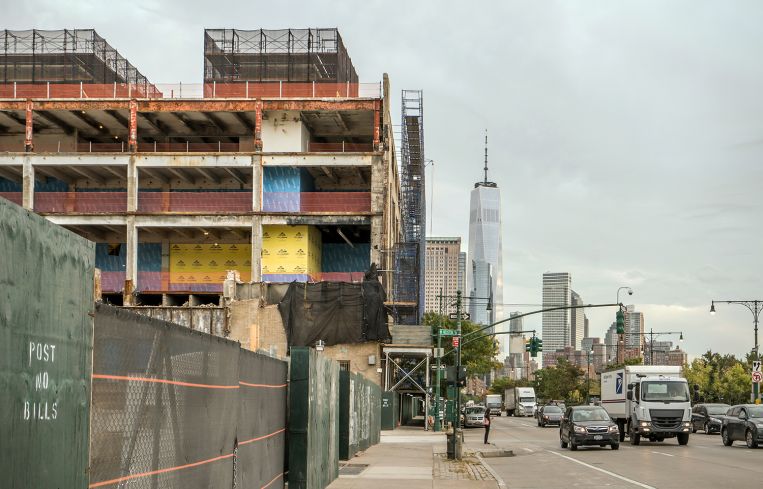 The building borders the West Side Highway and Hudson River Park. “We looked at this building as the only building in New York City that effectively has a front yard,” Frazier said.