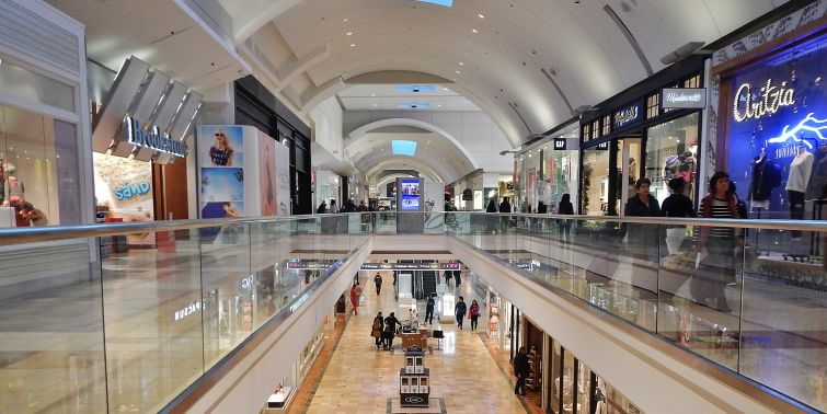 New Jersey S Mall Scene Is Standing Tall Even With The Threat Of