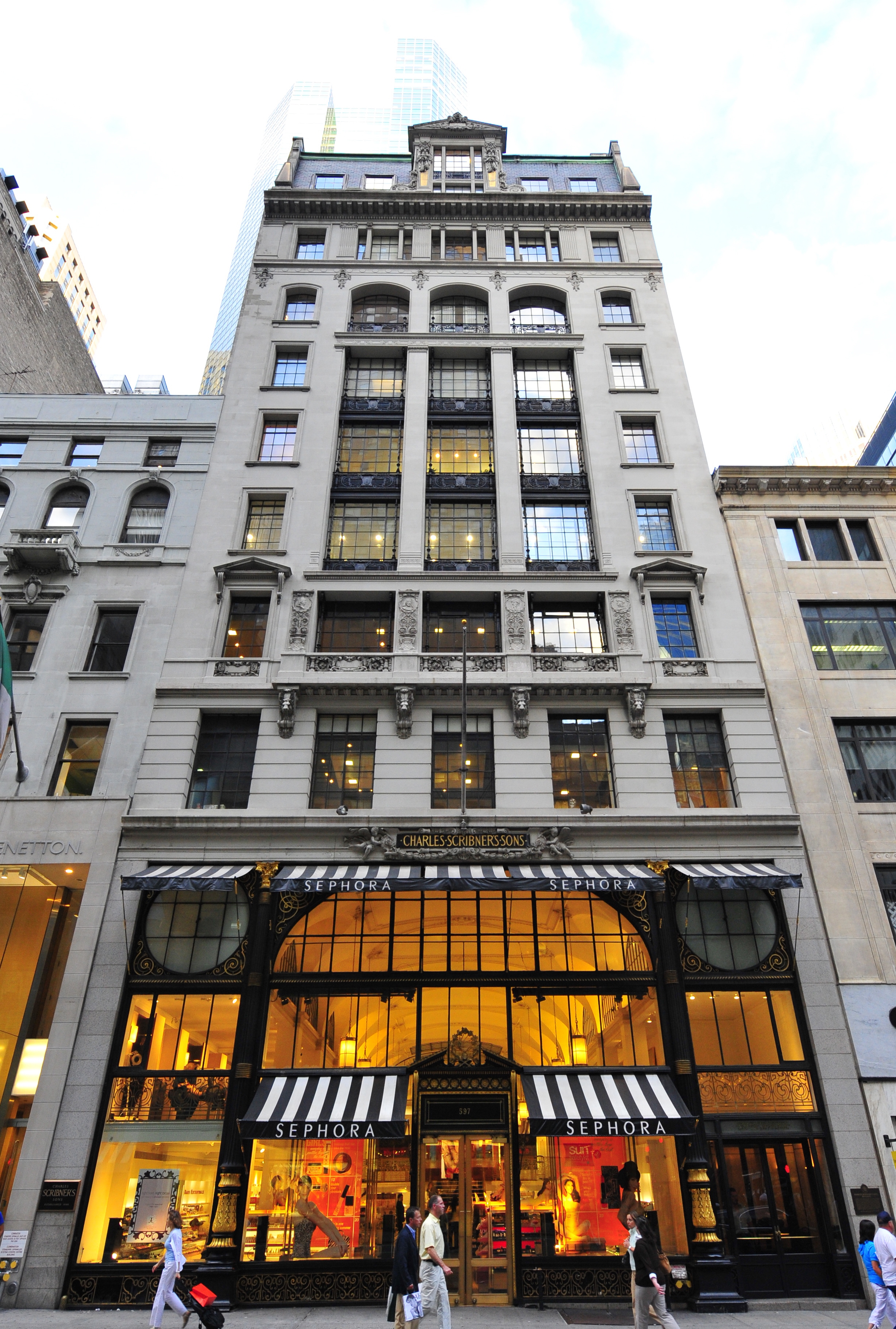 Club Monaco Plans Midtown Store at 597 Fifth Avenue – Commercial Observer