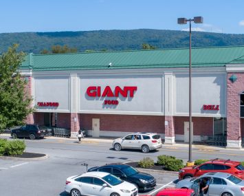 A Giant Foods Store.