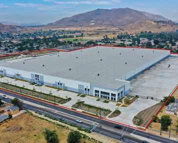 The Bloomington Logistics Center spans 677,383 square feet on more than 34.5 acres.