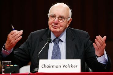 Paul Volcker testifying on Capitol Hill in 2008.