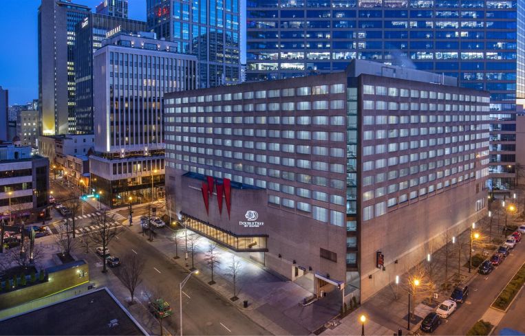 DoubleTree by Hilton Nashville Downtown