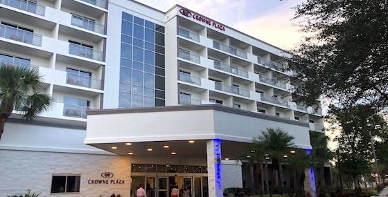 Crowne Plaza Orlando-Lake Buena Vista.