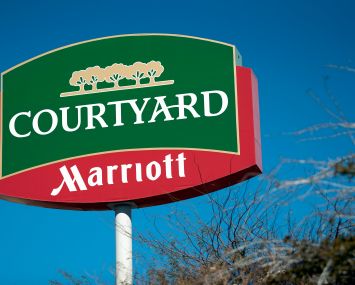 A Courtyard by Marriott sign.