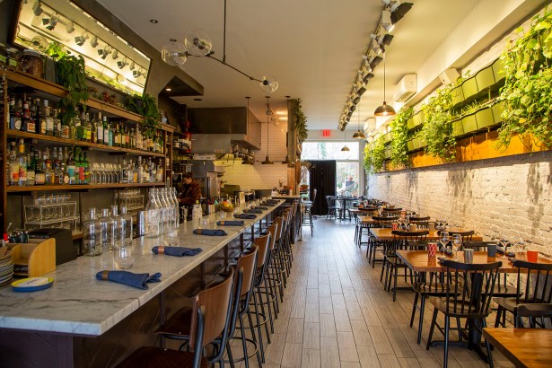 Vanderbilt at the Vanguard: Brooklyns New Restaurant Row An interior shot of Olmsted.
