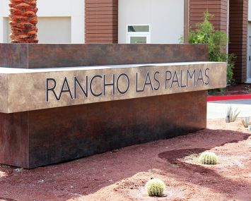 Signage for the Rancho Las Palmas Shopping Center.