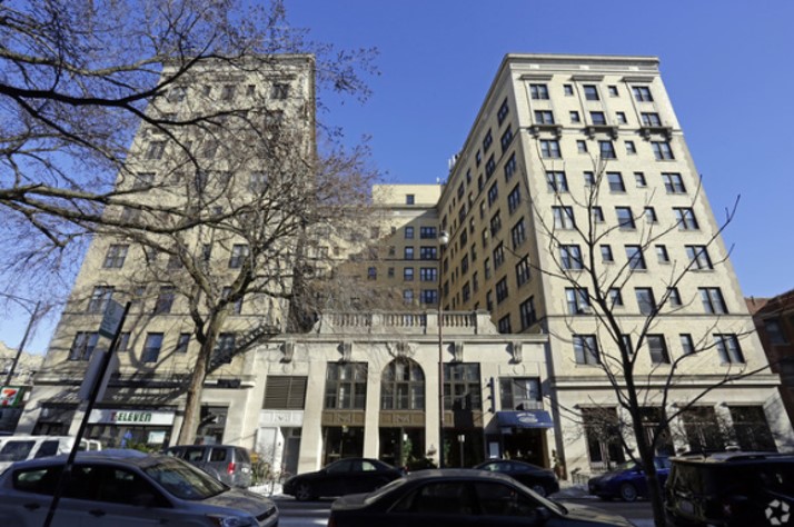 Front of Vivian Apartments in Rogers Park