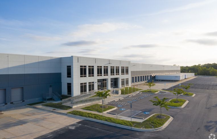 Mid-Atlantic Commerce Center