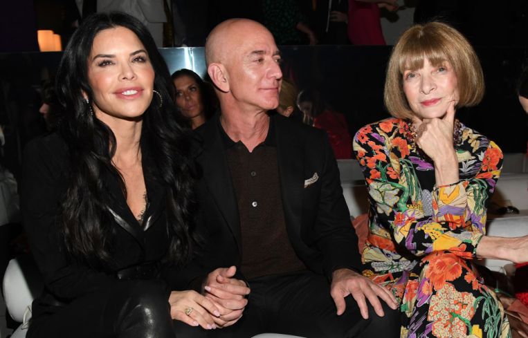 Lauren Sanchez, Amazon CEO Jeff Bezos, and Anna Wintour.
