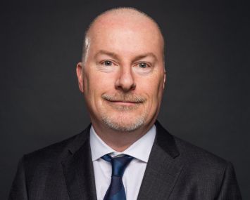 Gavin Middleton, Chief Operating Officer, Lehrer Cumming