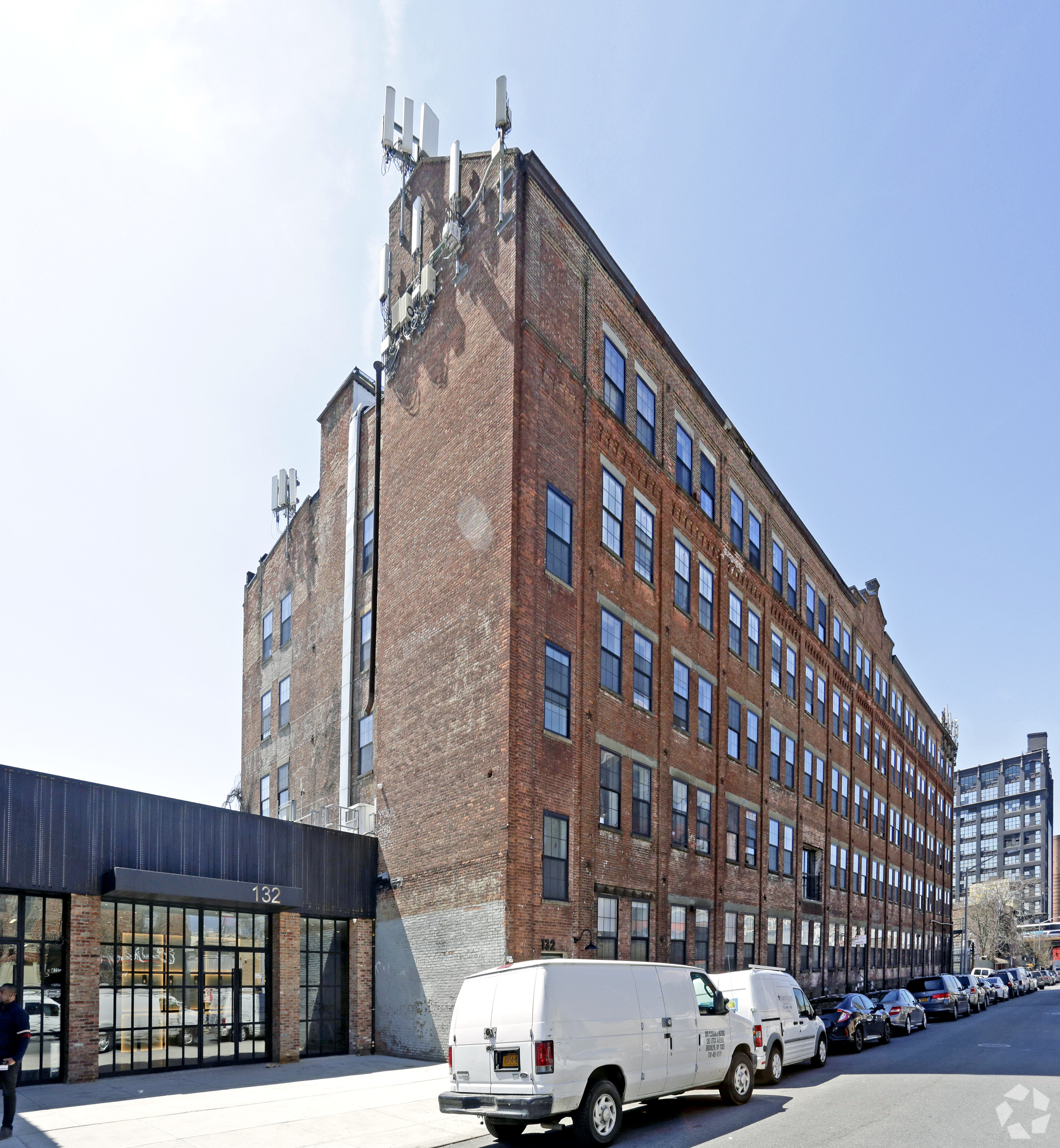 Menswear Company Takes 28K SF in Sunset Park – Commercial Observer