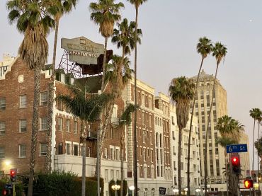 Versailles Apartments Multifamily Rentals in Los Angeles