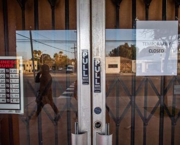 A framing art gallery is closed in Venice Beach in Los Angeles during the pandemic.