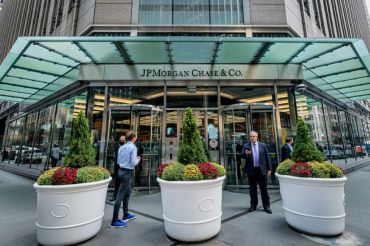 JPMorgan Chase's temporary headquarters at 383 Madison Avenue.