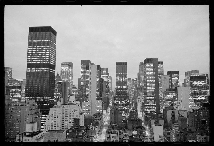 Guerre froide coeur chaud | Hysy New-York-City-skyline._1975