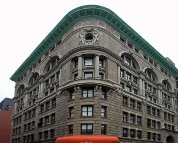 81 Willoughby Street