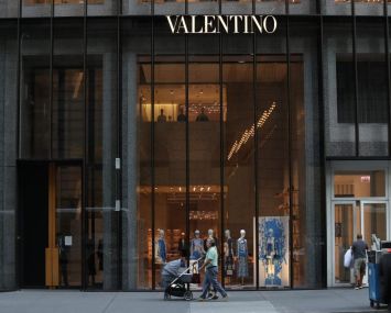 Valentino Store