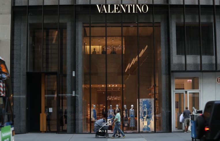 Valentino Store