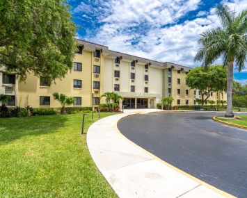 Goodlette Arms Apartments.