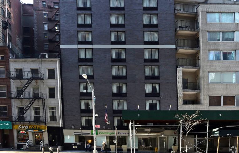 Holiday Inn Express Wall Street